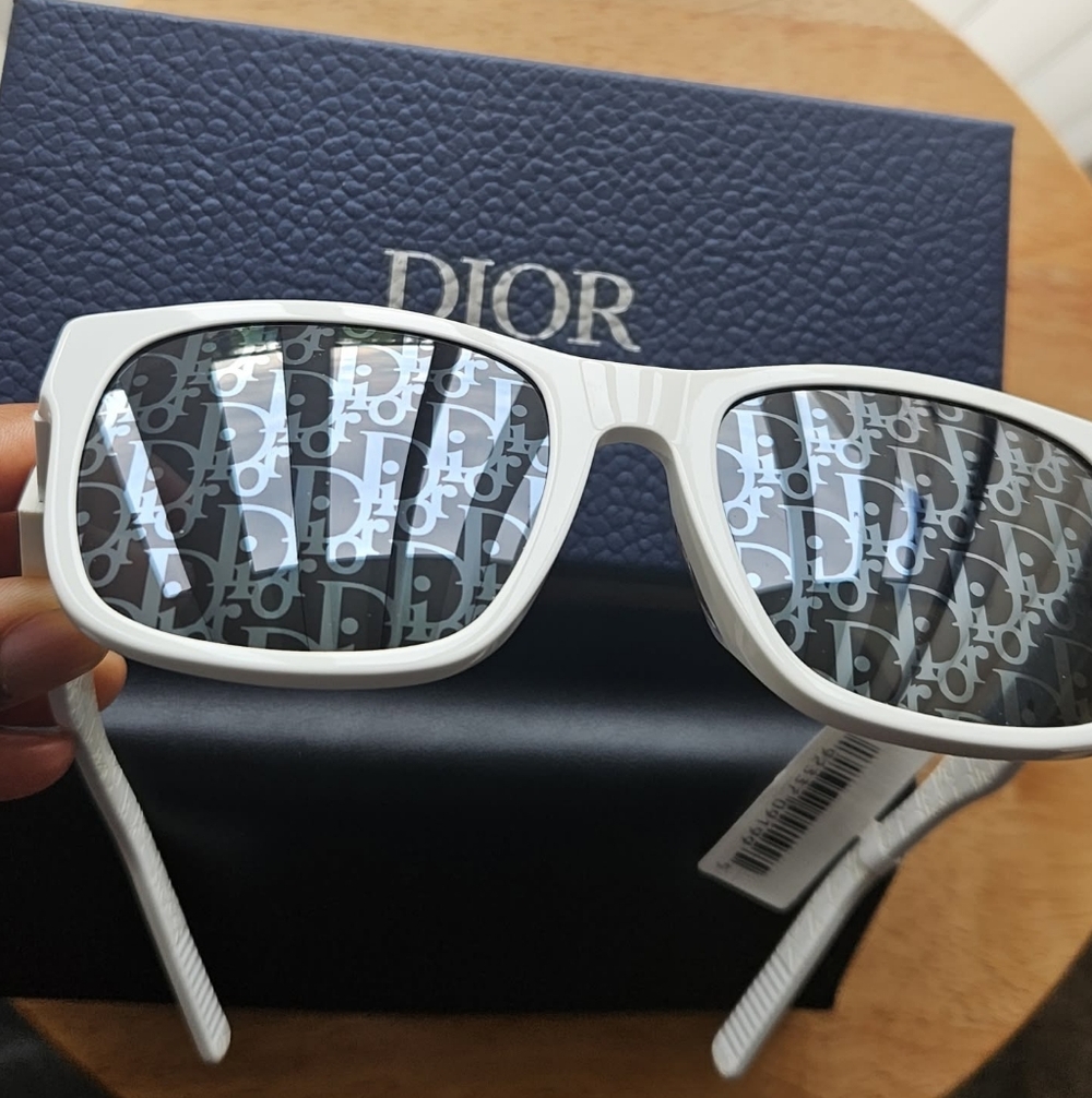 Dior White Sunglasses with Blue Lenses and Monogram Detail - Picture 4 of 8